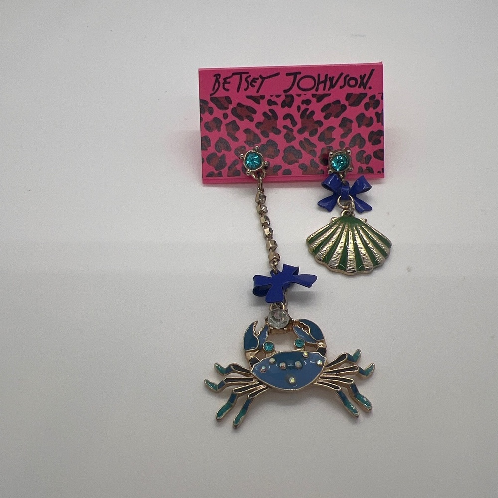 Crab shell earrings Betsey Johnson